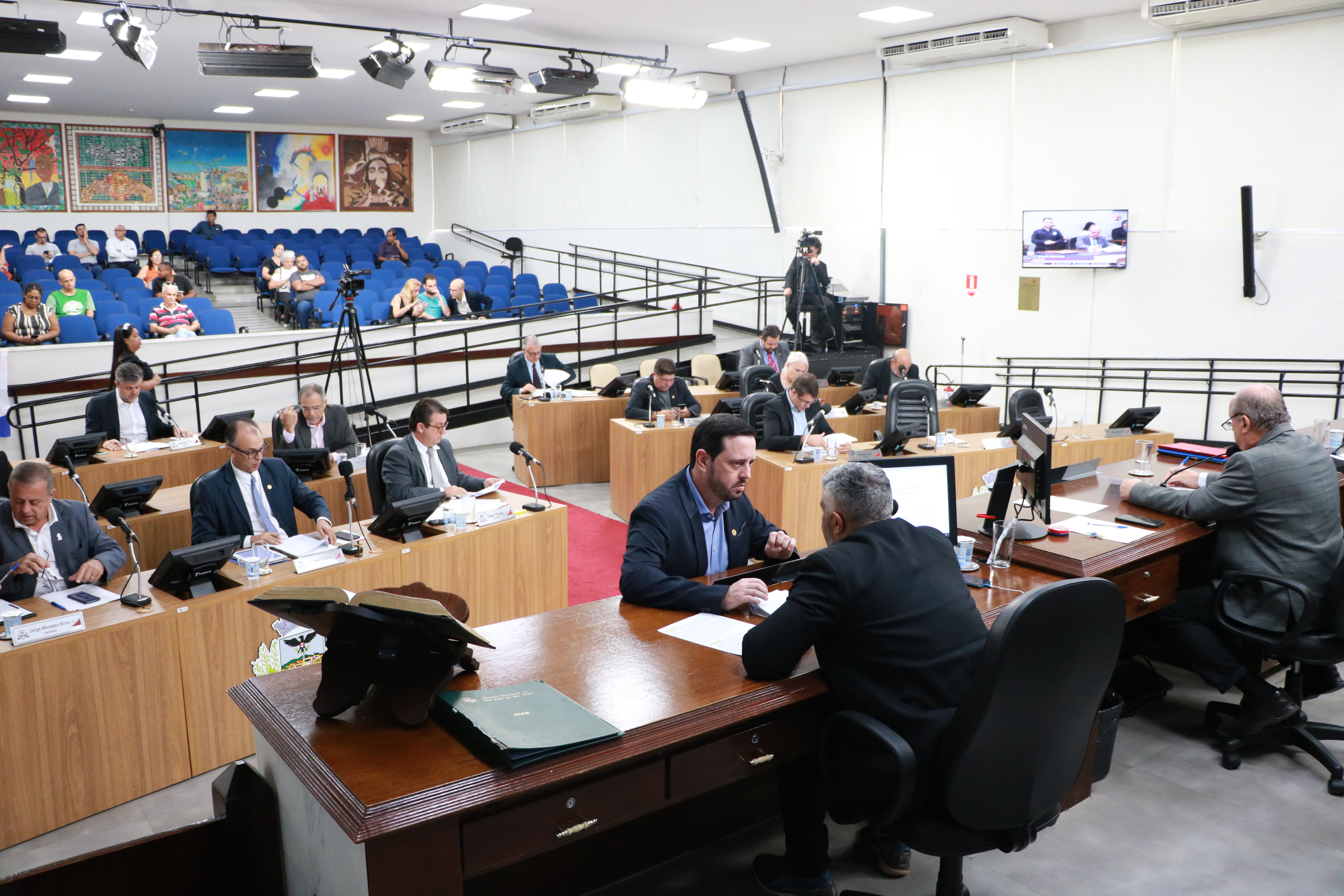 Vereadores analisam pauta com nove itens na 14ª sessão