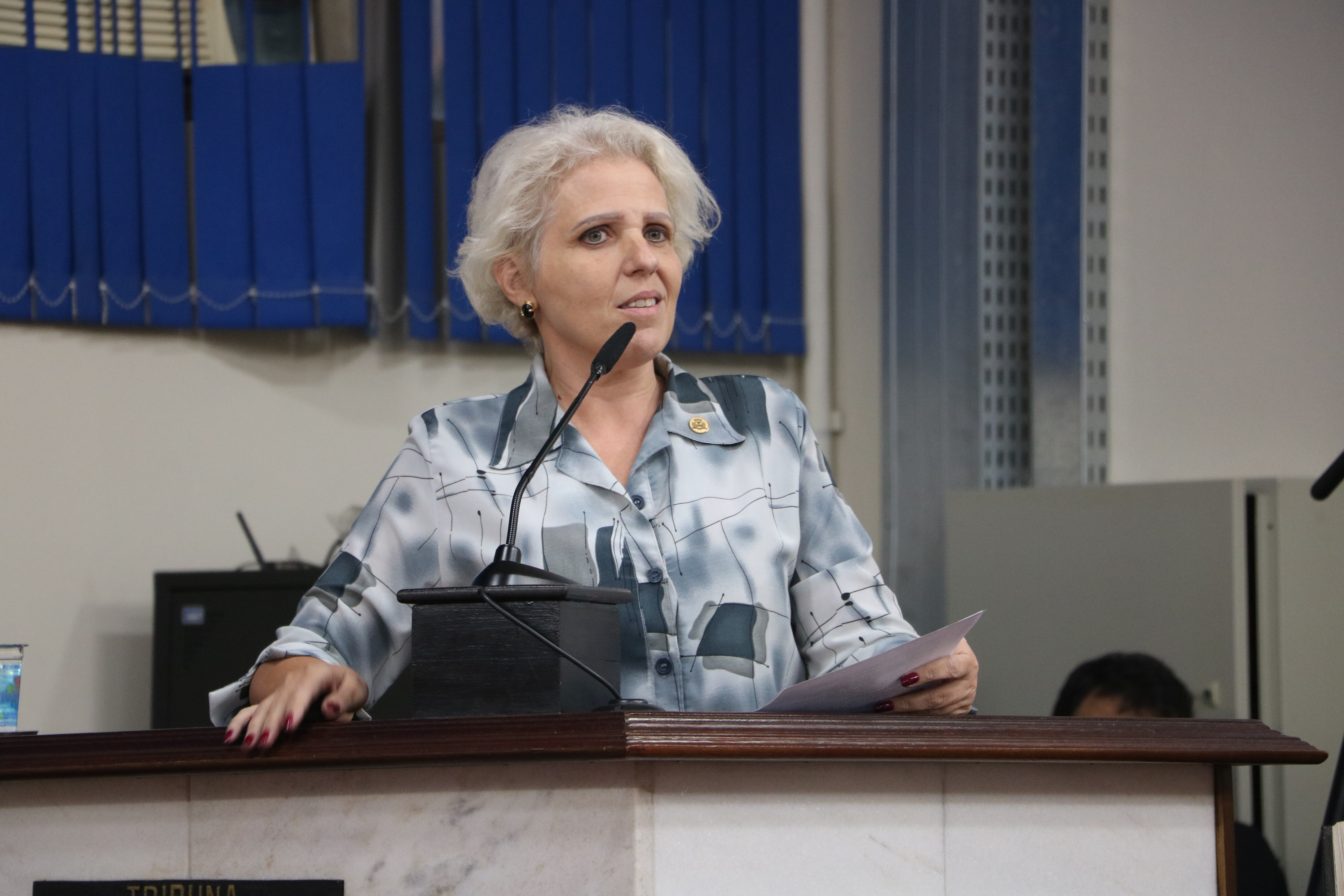 Vereadora Cláudia De Giuli vai se reunir com representantes do HB e da Secretaria de Saúde
