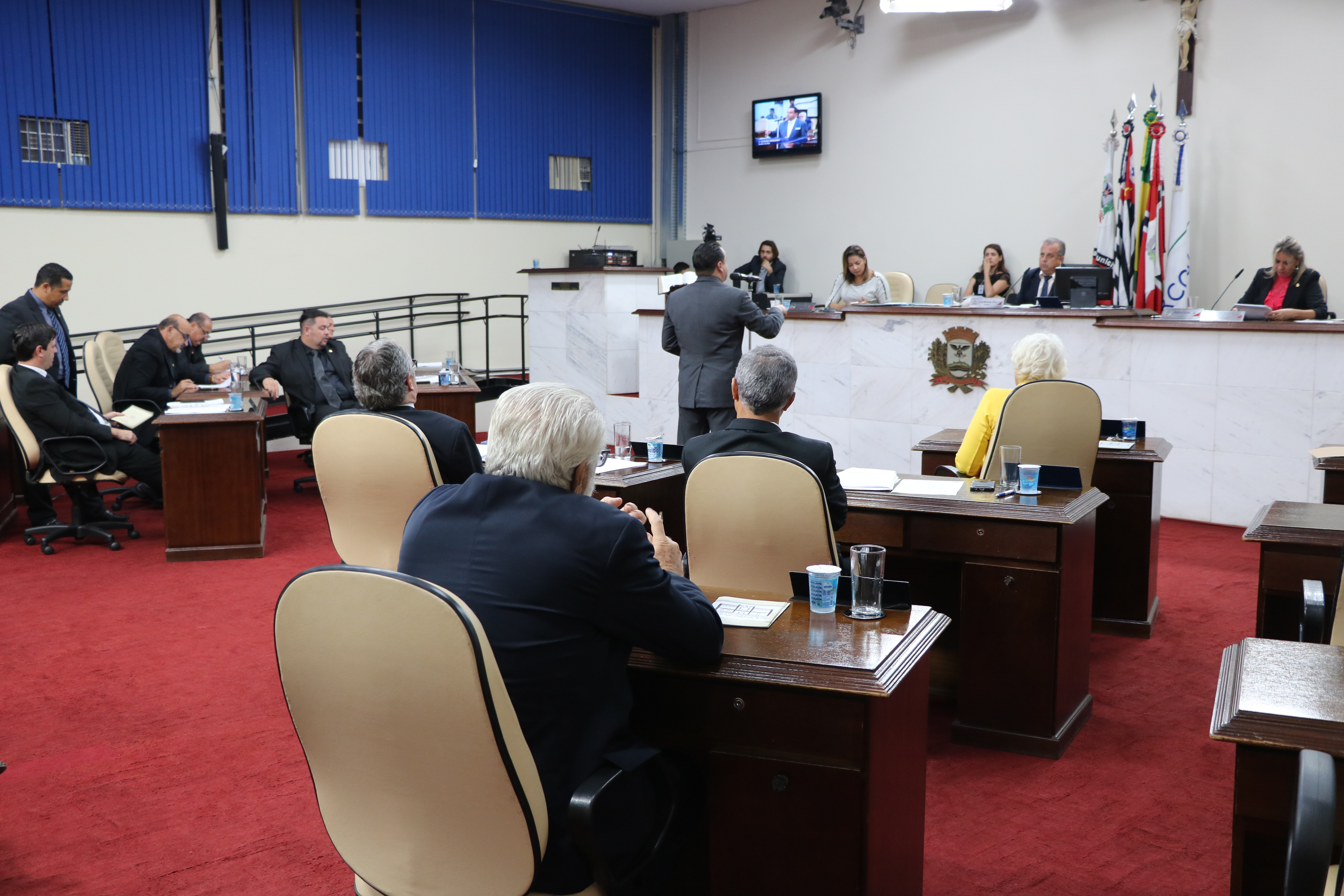 Vereadores adiaram a análise de três dos quatro vetos presentes na pauta