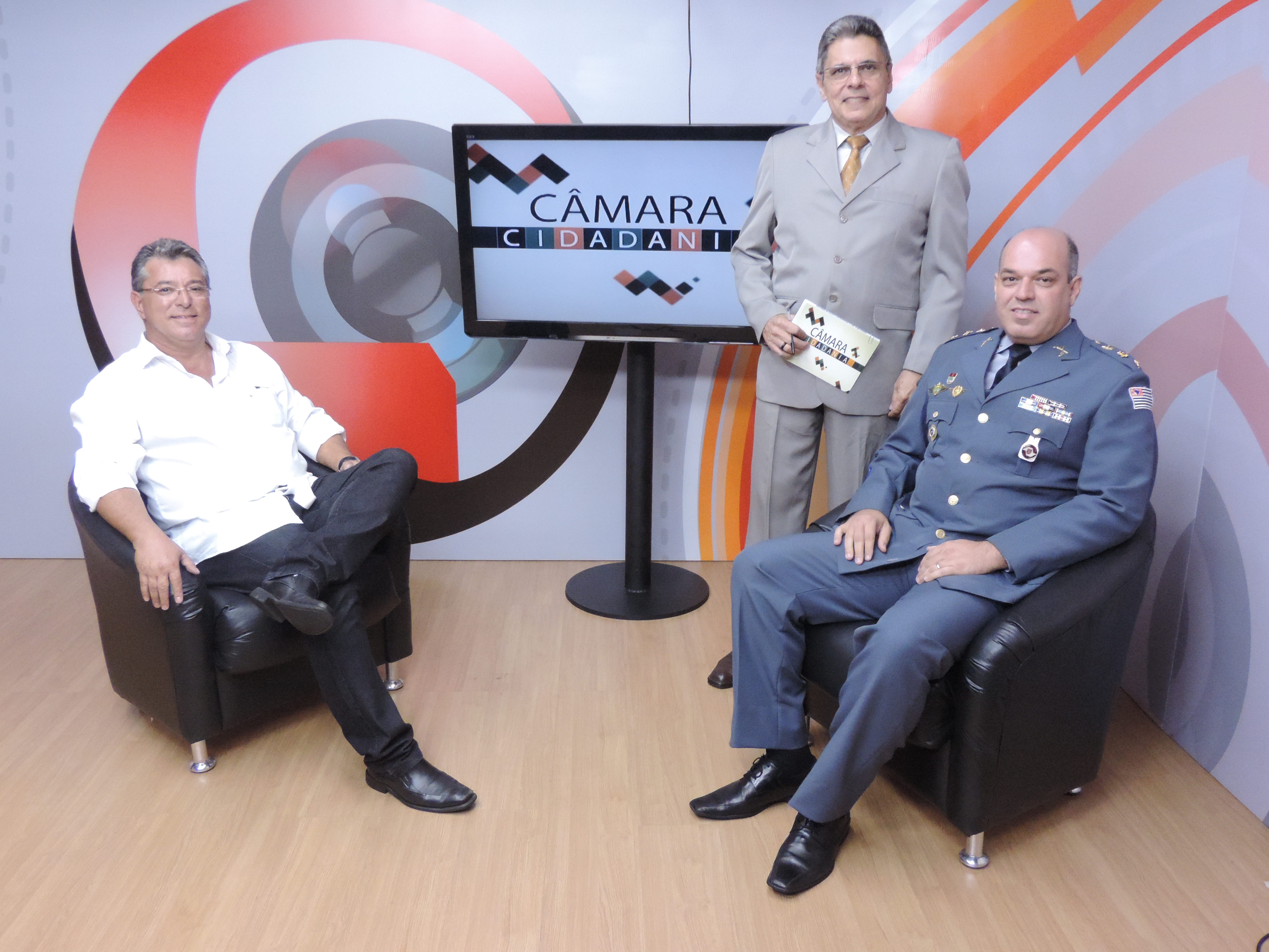 O diretor geral, Azor Lopes da Silva Junior, recepcionou o coronel Xavier