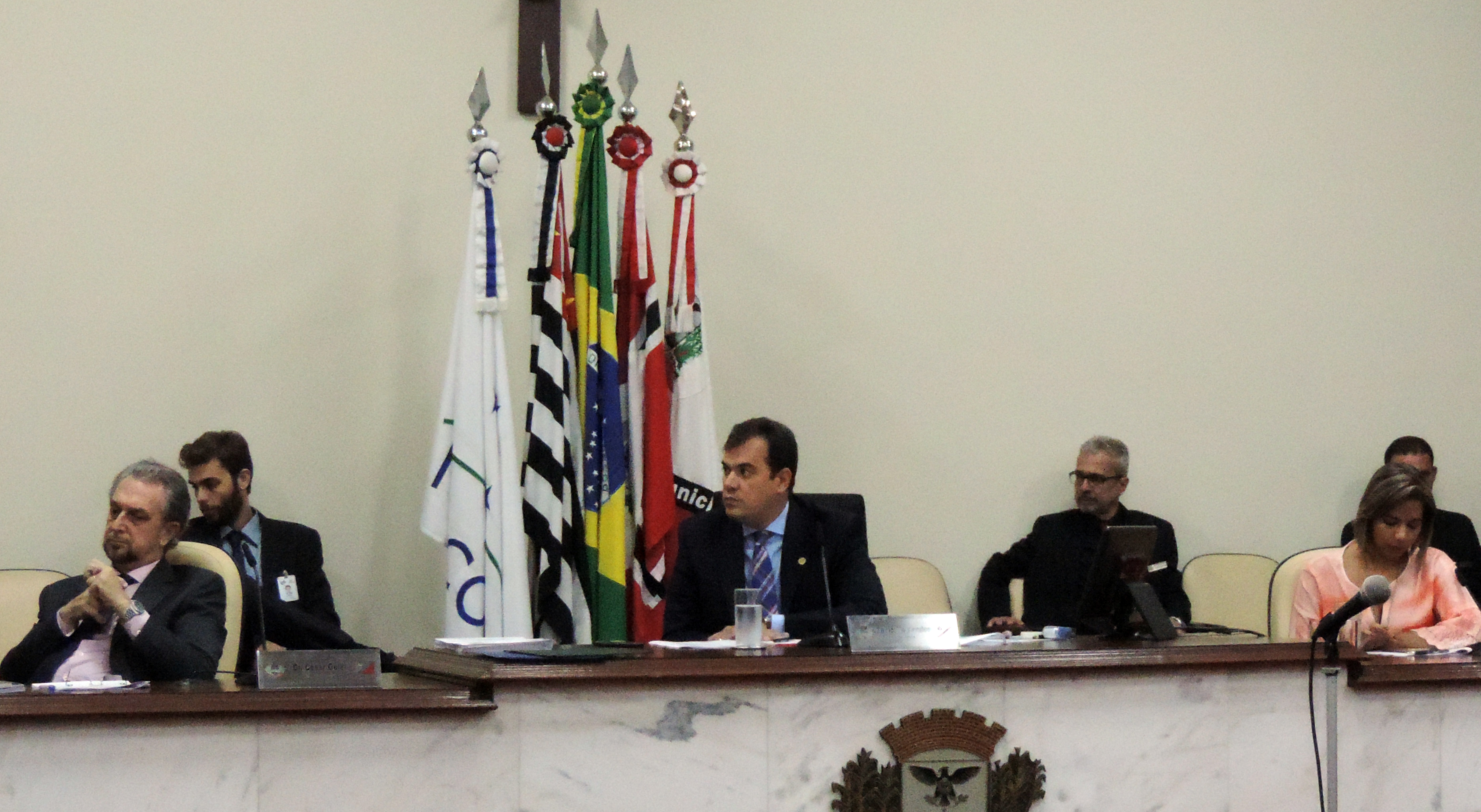 Análises de três projetos foram adiadas