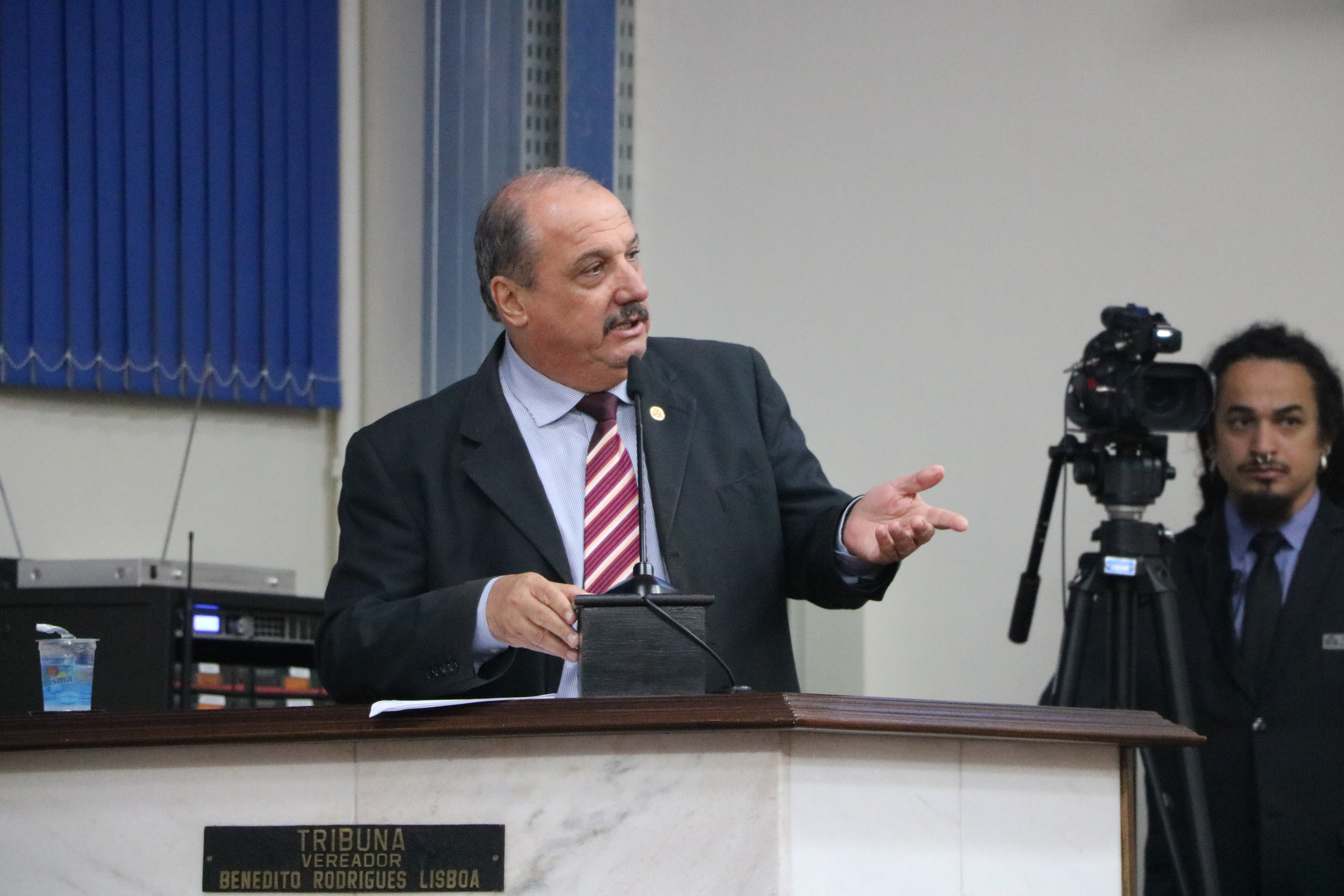 Pauléra quer liberar funcionamento de casas de jogos 24 horas