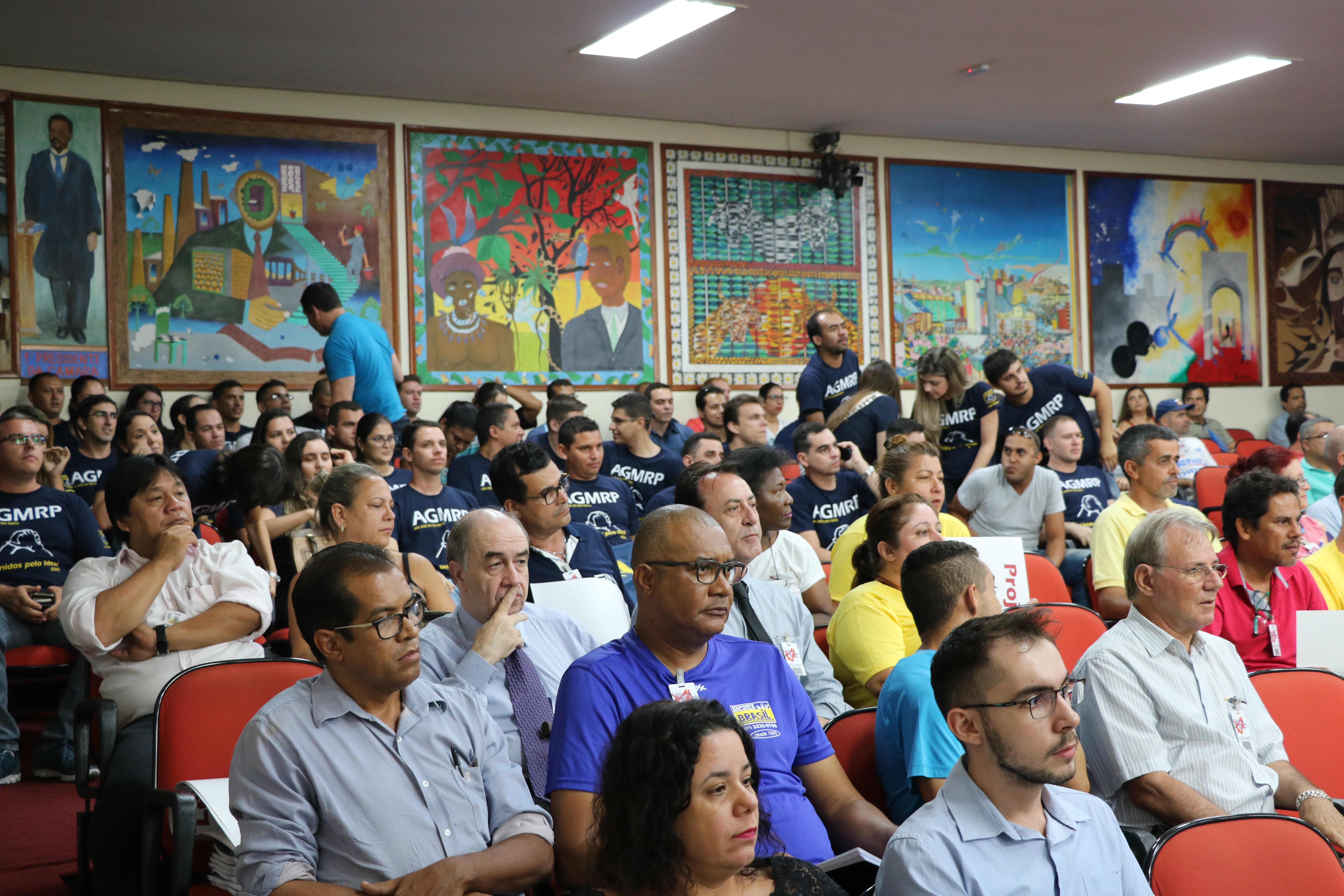 Veto do Executivo a projeto que concede honrarias a guardas municipais está na pauta