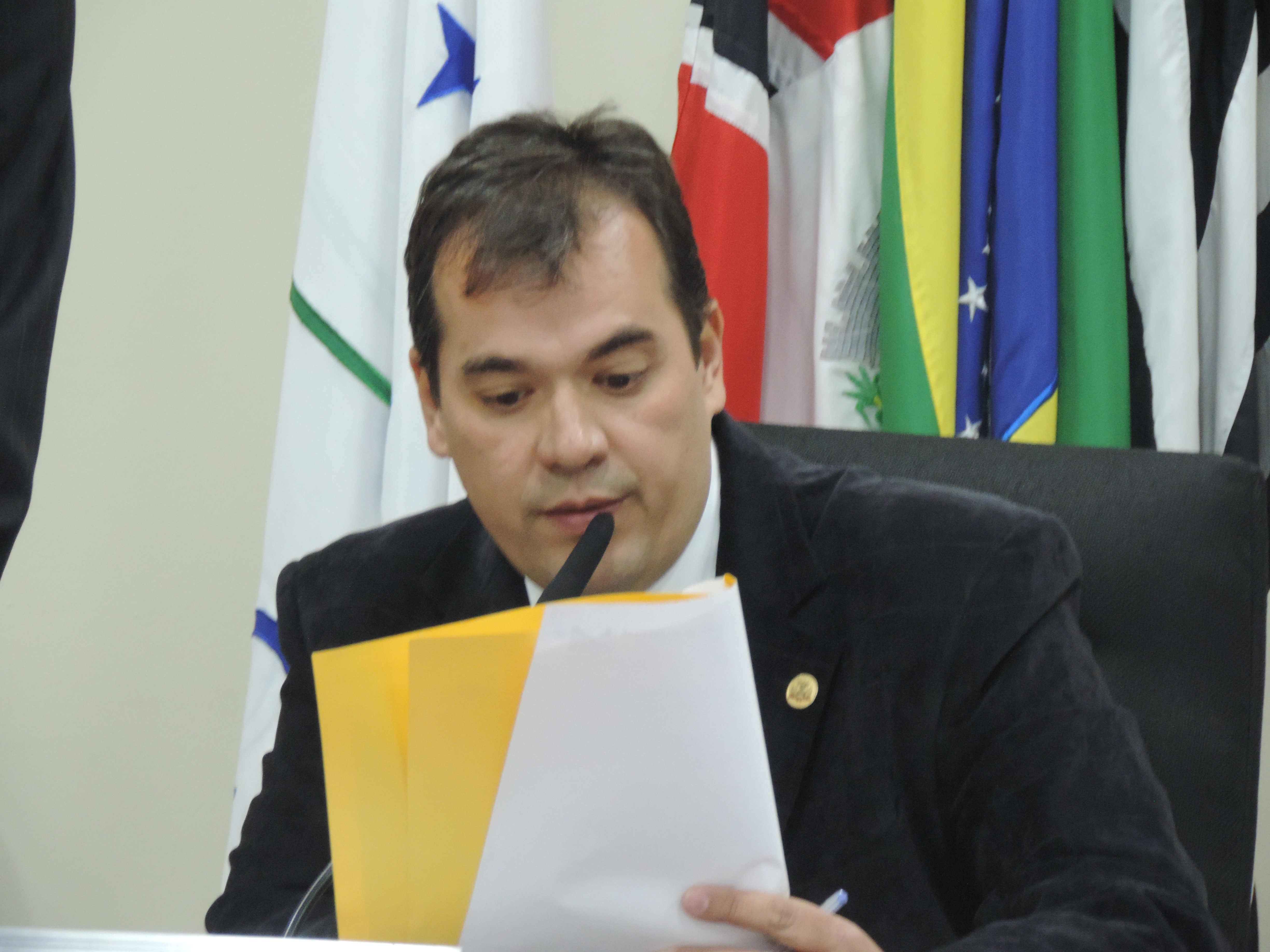 Marcondes promulgou nesta semana quatro projetos vetados pelo Executivo