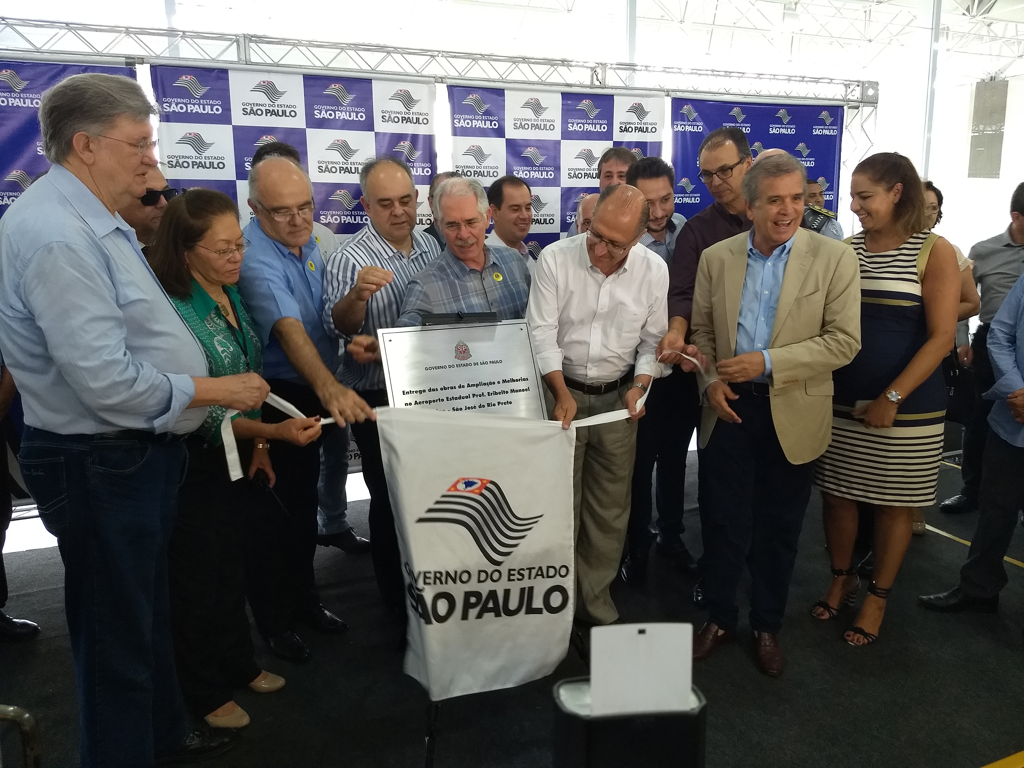 Vereadores participam de inauguração de terminal de desembarque do aeroporto
