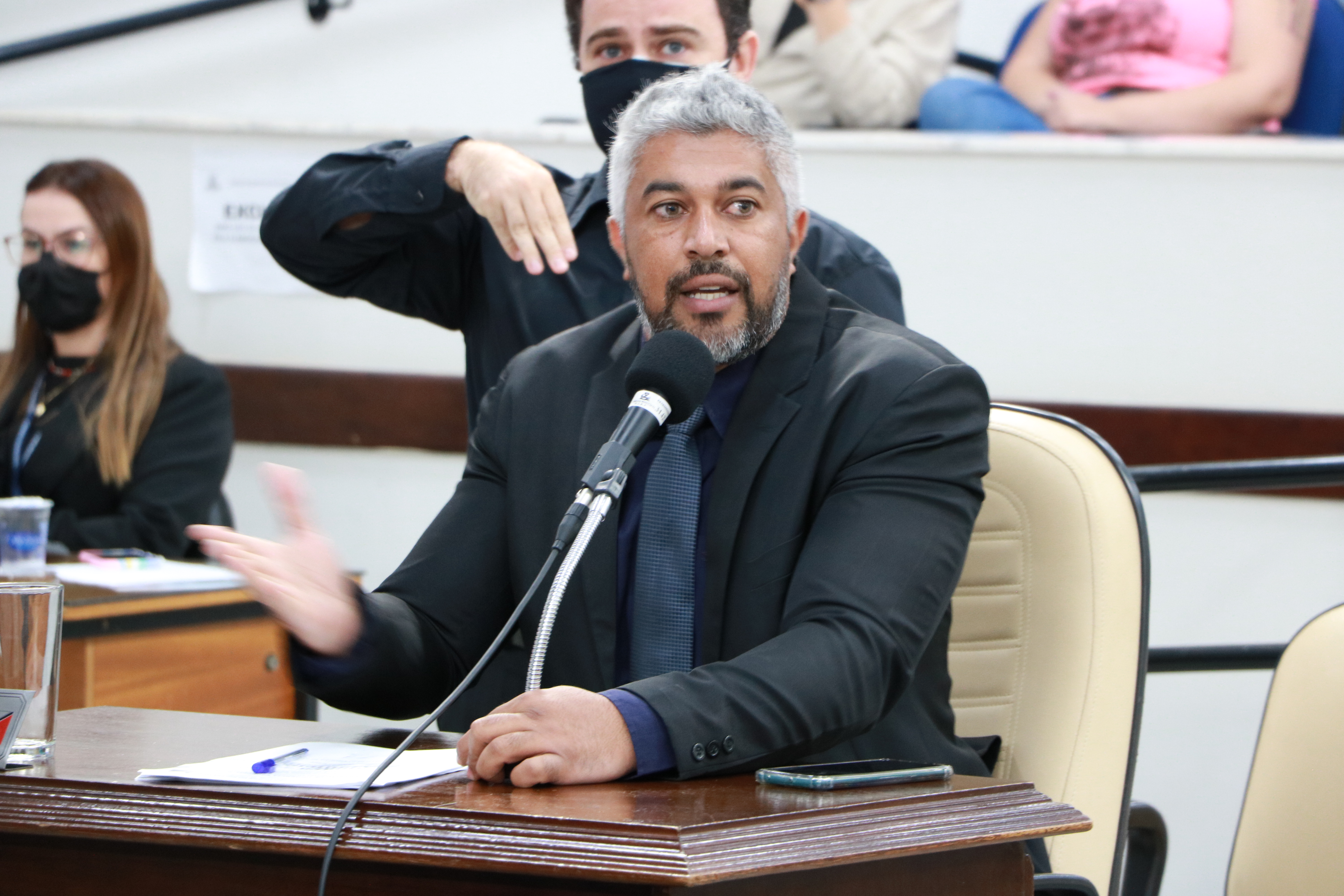 Bruno Moura quer proibir órgãos públicos municipais de exigir o passaporte antivacina