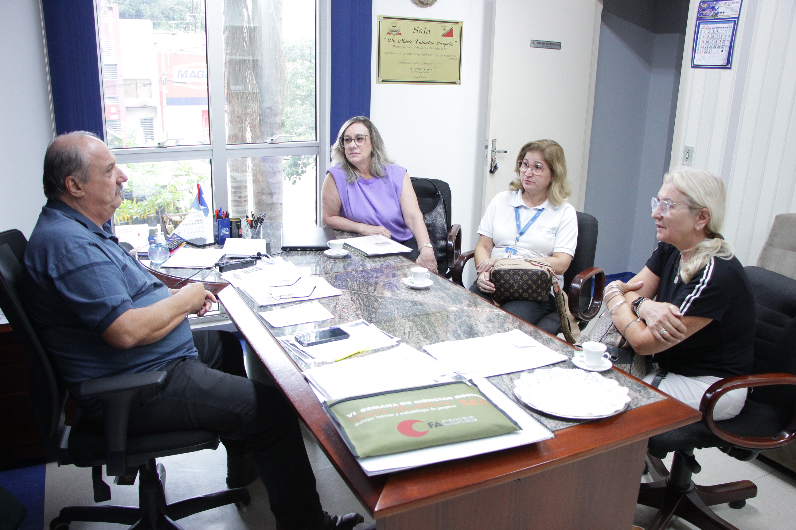 Pauléra com as representantes do Santo André: "Encontrar caminiho para ajudar"