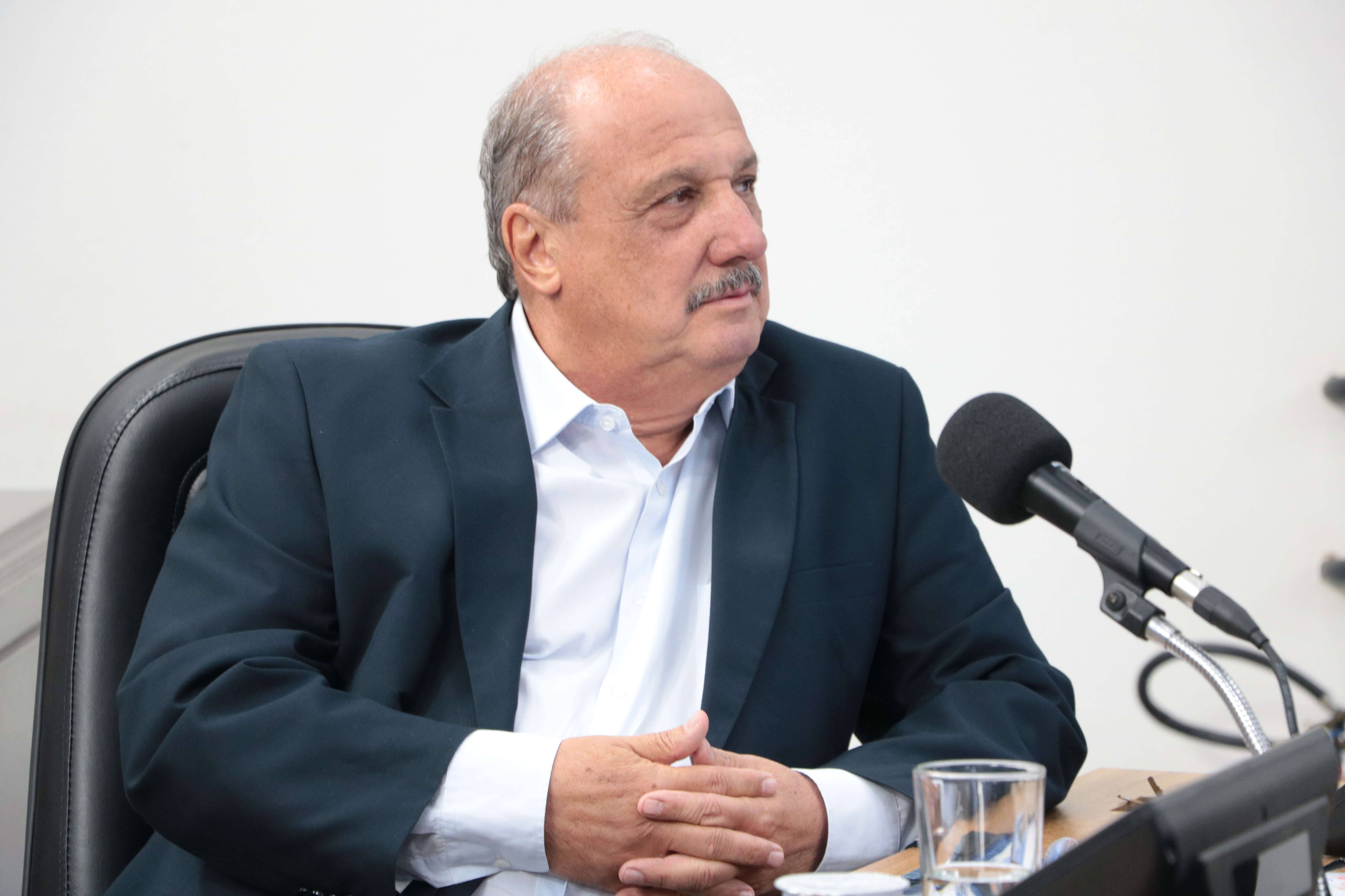 Sessões foram convocadas pelo presidente da Câmara