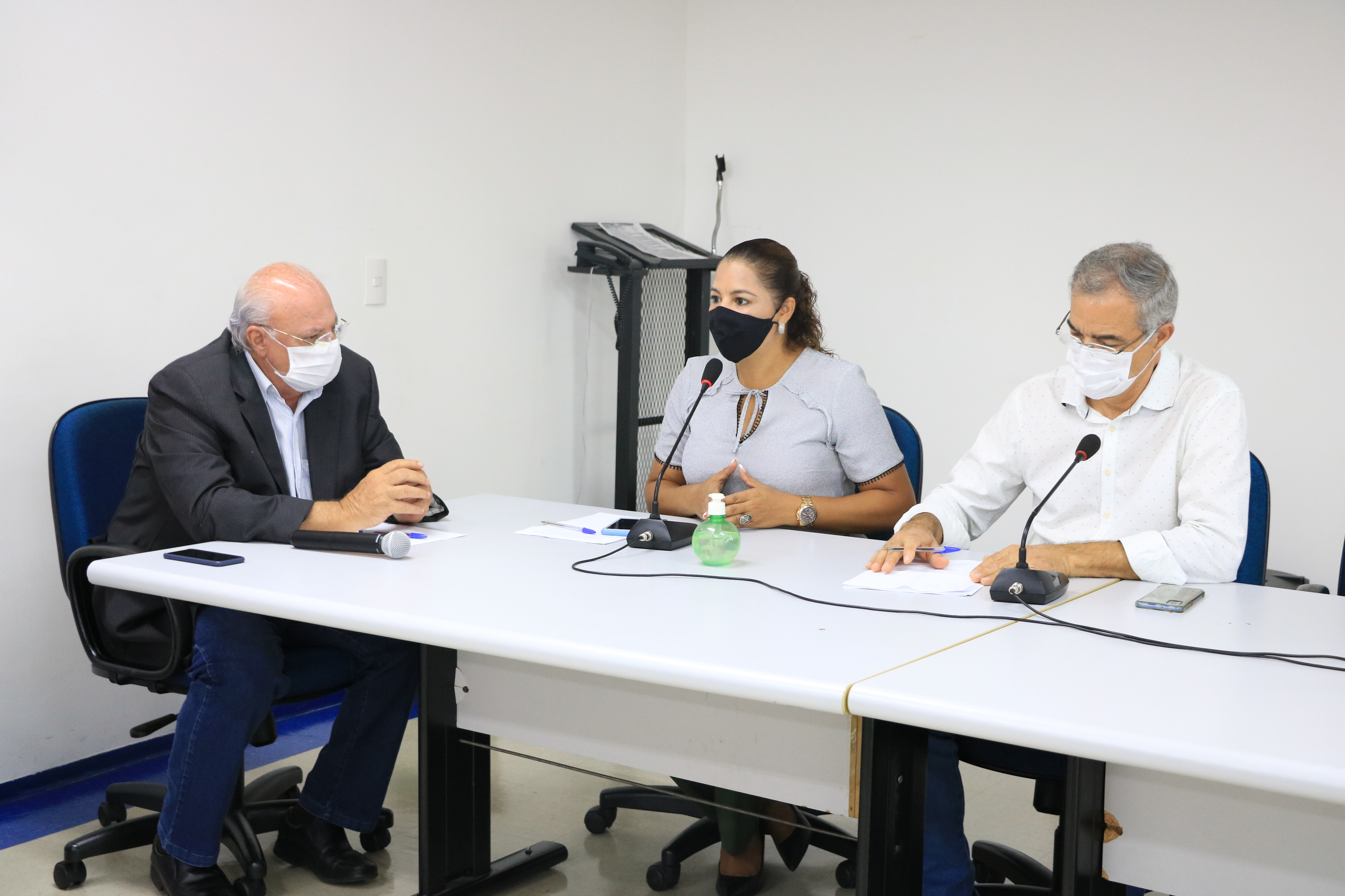 Frente Parlamentar já ouviu três secretários, entre eles, o da Saúde, Aldenis Borim
